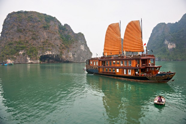 Halong Bay (2)