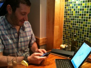 Matt Goldfarb demonstrates the Logitech Keyboard for iPad 2 Matt Goldfarb demonstrates the Logitech Keyboard for iPad 2